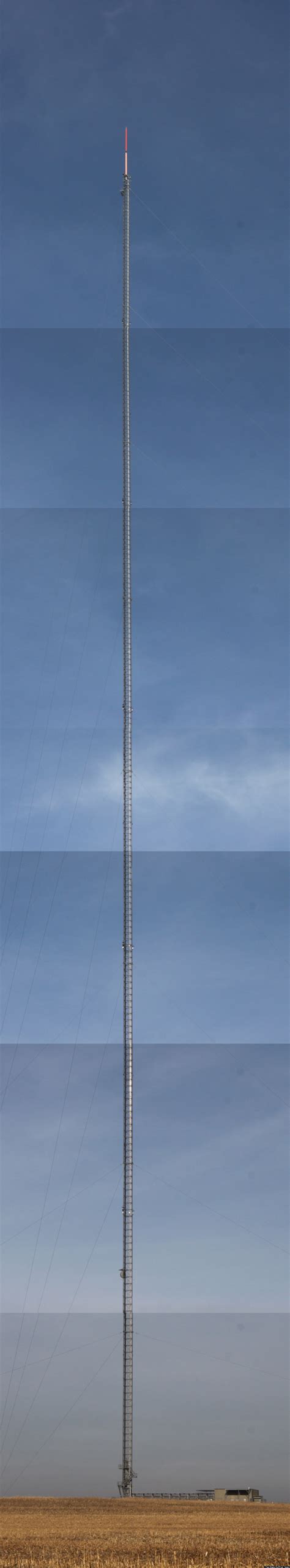 kdlt mast  worlds  tallest transmission tower stands  south dakota photo