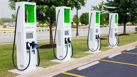 public charging plugn drive