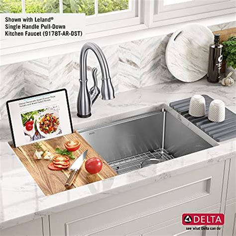 Delta 95b932 32s Ss Lorelai Workstation Kitchen Sink Undermount