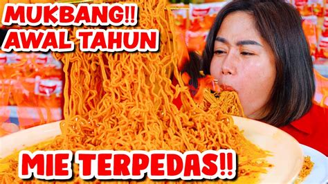 Mukbang 5 Bungkus Mie Terpedas Super Nyengat Tapi Nikmat Youtube