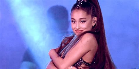ariana grande just absolutely roasted an internet troll