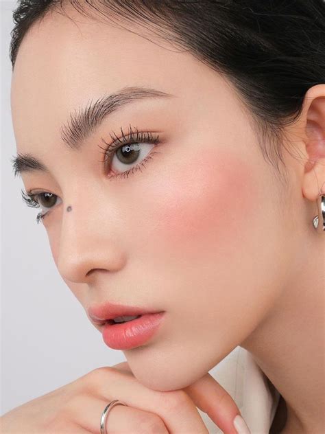 10 Best Tips To Achieve The Perfect Korean Makeup Look Korean Makeup