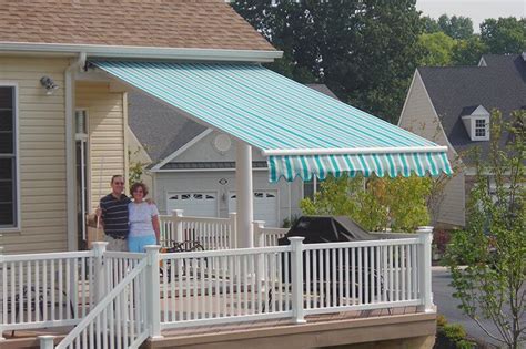 commercial retractable awnings  hoffman awning  md dc va pa