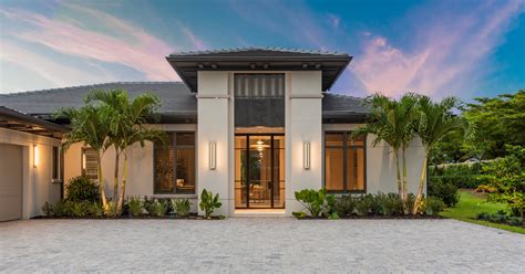 top  exterior design trends  florida homes