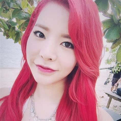 Snsd S Sunny And Her Lovely Selca Pictures Wonderful Generation