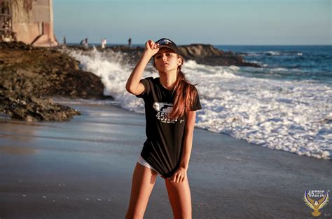Pretty Brunette Swimsuit Bikini Model Laguna Beach Surf G Flickr