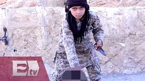 niño reclutado por el estado islámico decapita a oficial sirio global youtube