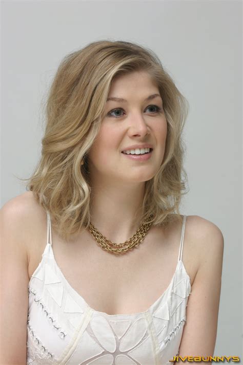 rosamund pike special pictures 15 film actresses