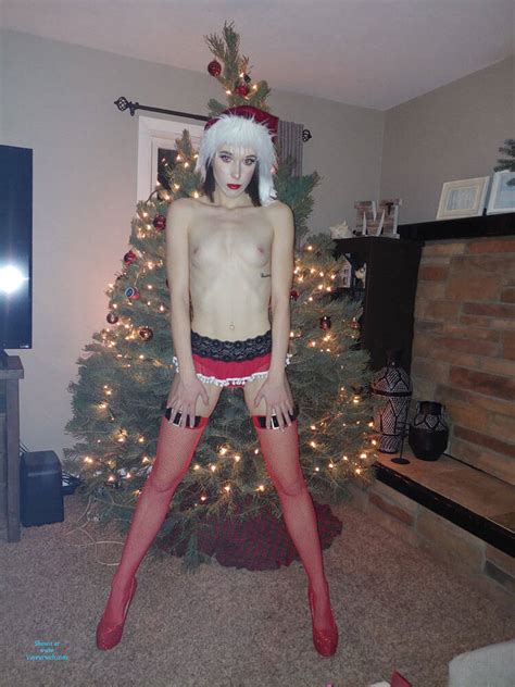 christmas tree december 2019 voyeur web