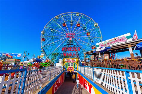 amusement parks  nyc    thrilling excursion