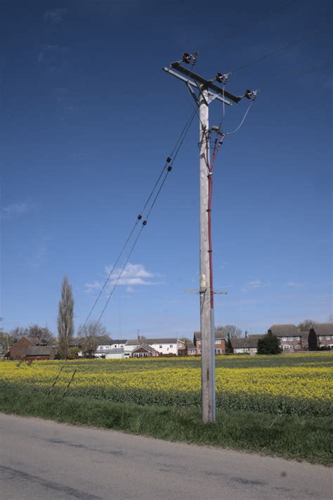 electricity pole  bob harvey cc  sa geograph britain  ireland
