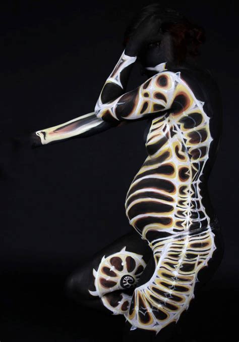 stunning examples  animal body art bored panda