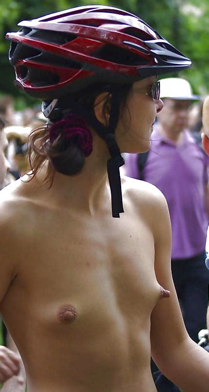 Unexpected Big Nipples Popping Out In Public 1 50 Pics