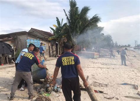 Bakamla Ri Aksi Bersih Pantai Batu Belubang Bangka Belitung Id