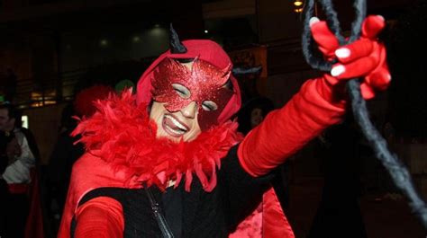 carnaval en alicante  asi queda el programa de actos por las restricciones del coronavirus