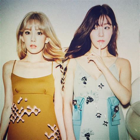 Tiffany Revealed Lovely Photos With Taeyeon And Seohyun