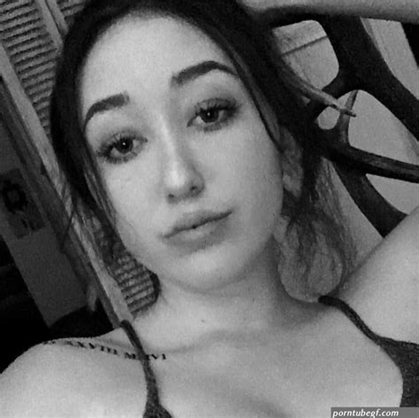 Noah Cyrus Shows Off Her Big Tits In A See Through Bra Nudes Leaks