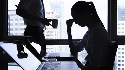 how to avoid migraine headache triggers at work everyday health