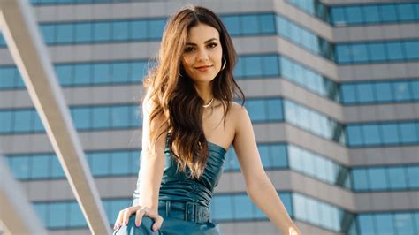 victoria justice 4k ultra hd wallpaper background image