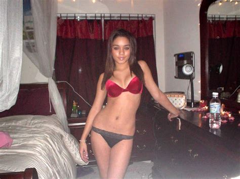 Vanessa Hudgens Thefappening Nude 26 Leaked Photos