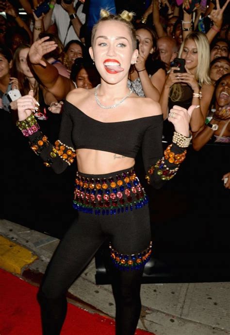 miley cyrus pictures hot vma 2013 mtv performance 49 gotceleb