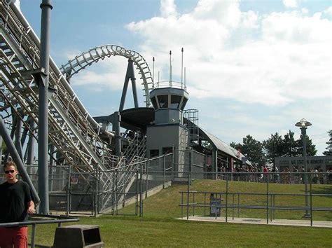 Flight Deck Canada S Wonderland Alchetron The Free