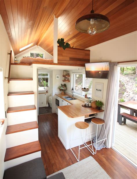 tiny home  waiheke  modern design meets cottage style morar em casa pequena
