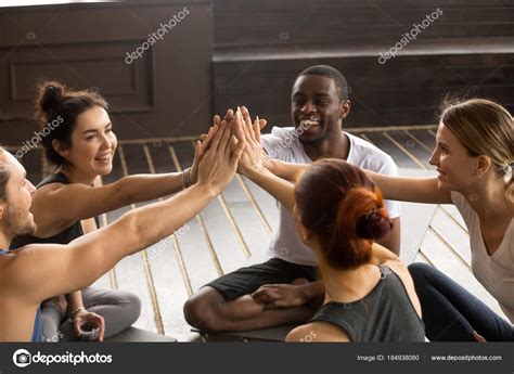 Fit Sporty Happy People Giving High Five At Group Training — Stock