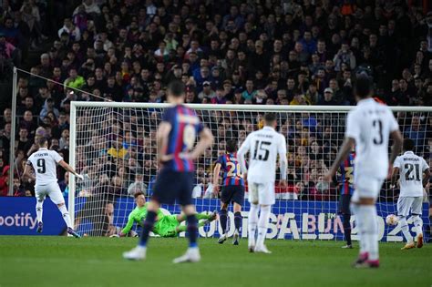 barcelona   real madrid match review barca universal