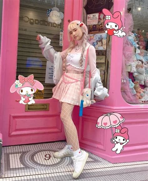 ༘⍆ 𝘮𝘰𝘬𝘬𝘰𝘤𝘩𝘪𝘪 𖤐 my melody outfit kawaii fashion outfits cute outfits