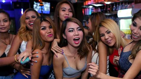 pattaya girls how to pick up girls in thailand s most popular city