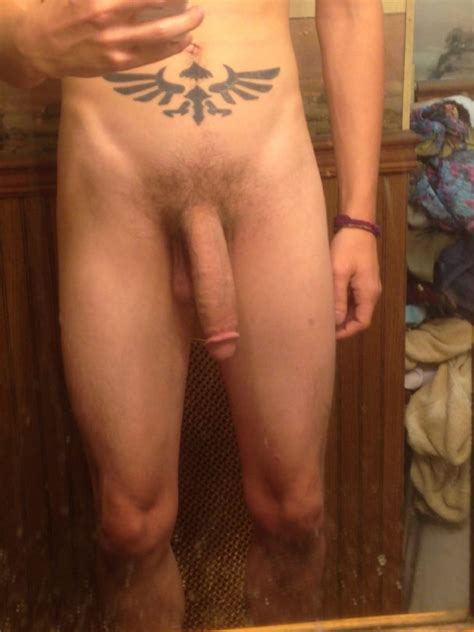 Very Long Flaccid Cock Bobs And Vagene