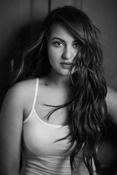 bollywood actress in classic black and white page 29