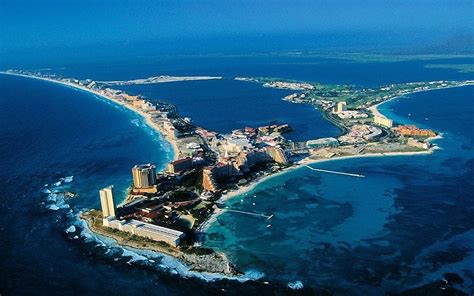 cancun mexico amazing tourists destination   world