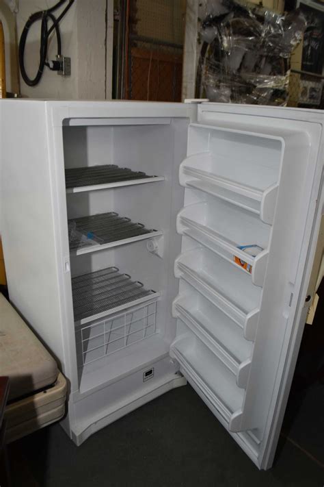 kenmore upright freezer  cubic feet model     wards auctions