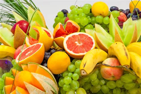 organic fruits  image