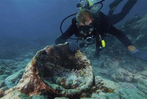 Real Life Moby Dick Captain S Shipwreck Found In Hawaii