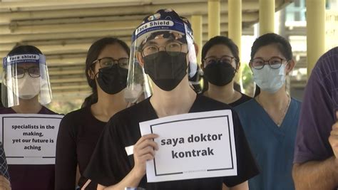 malaysian contract doctors walk out to seek fairer treatment ap news