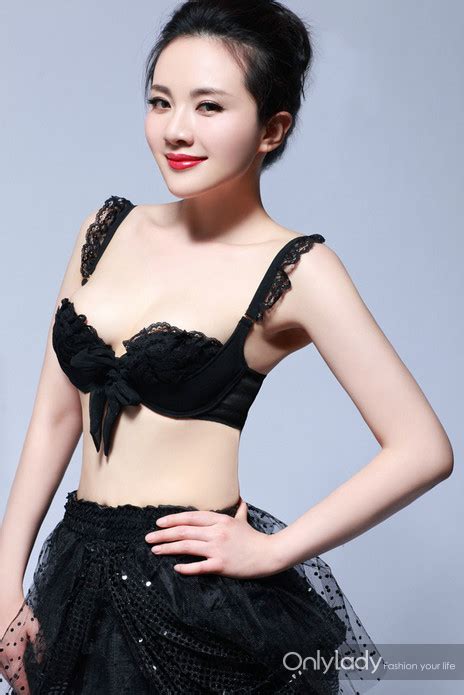 Sexy Model China Presume Sus Curvas Letales Cn 中国最权威的