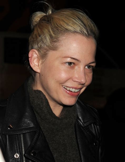 Michelle Williams Displays Flawless Glowing Skin Without Makeup Glamour