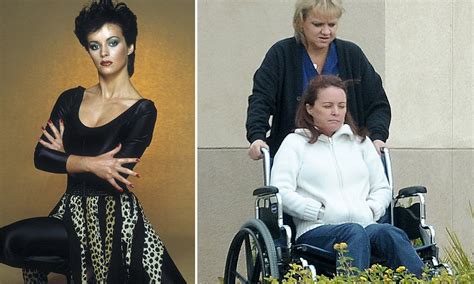Sheena Easton 54 Looks Fragile As She Is Wheeled Out Of Clinic