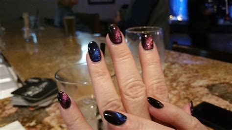 bell curve  life nikkis  nails