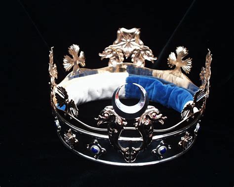 majestys crown