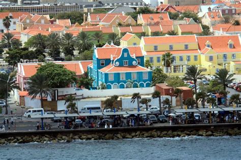 curacao island holiday destination flights hotels general information clube travel