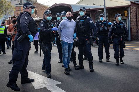 Dozens Arrested In Melbourne S Anti Lockdown Protests