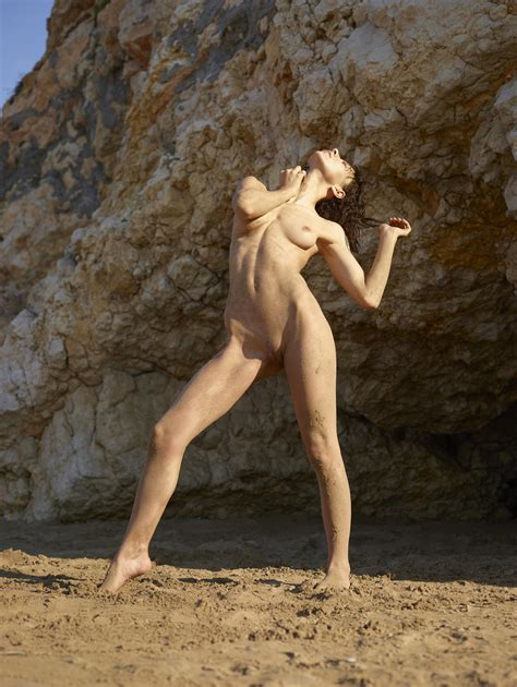 Rose In Nude Beach By Hegre Art 16 Photos Erotic Beauties