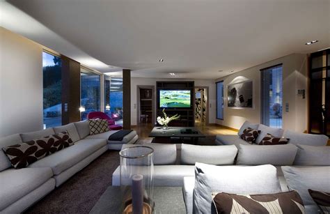 Large Modern Living Room Design With White Chaise Lounge Intended For