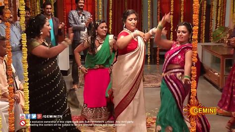 Telugu Actress Uma Big Deep Navel Show In Saree Sa