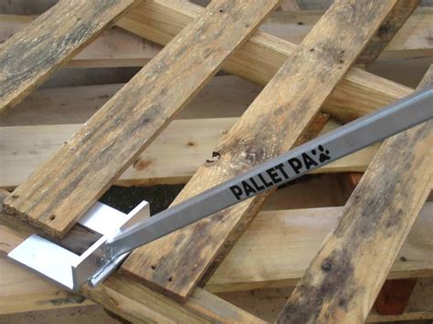pallet disassembly tool pallet paw  pallets