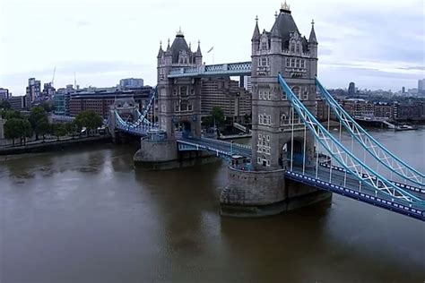 police alert  unmanned drones  flown illegally  londons landmarks london
